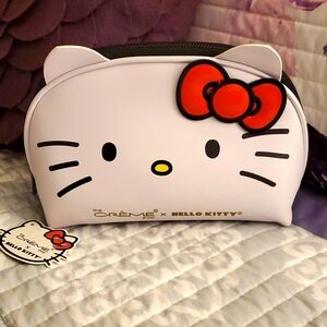 NWT THE CREME SHOP × HELLO KITTY White make-up bag